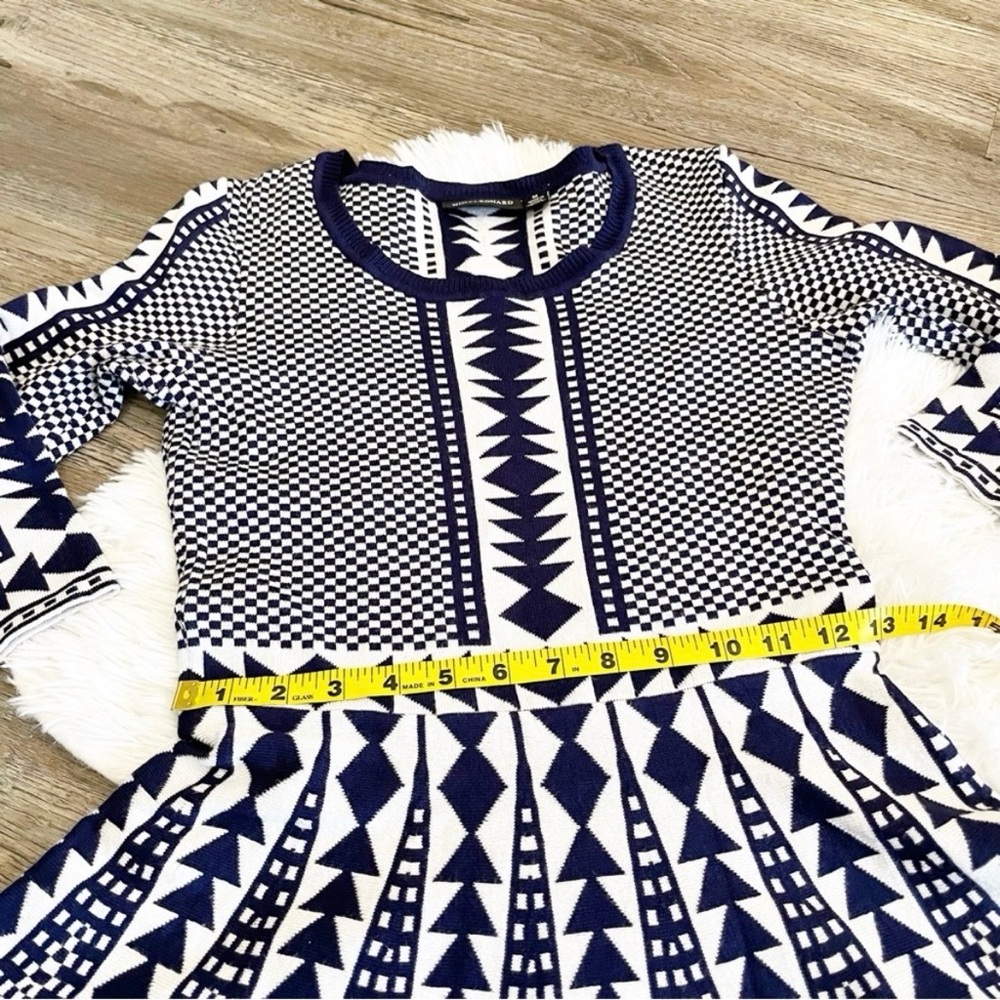 Nina Leonard Geometric Fit & Flare Sweater Dress Medium 3/4 Sleeve Fall Winter - Picture 6 of 8